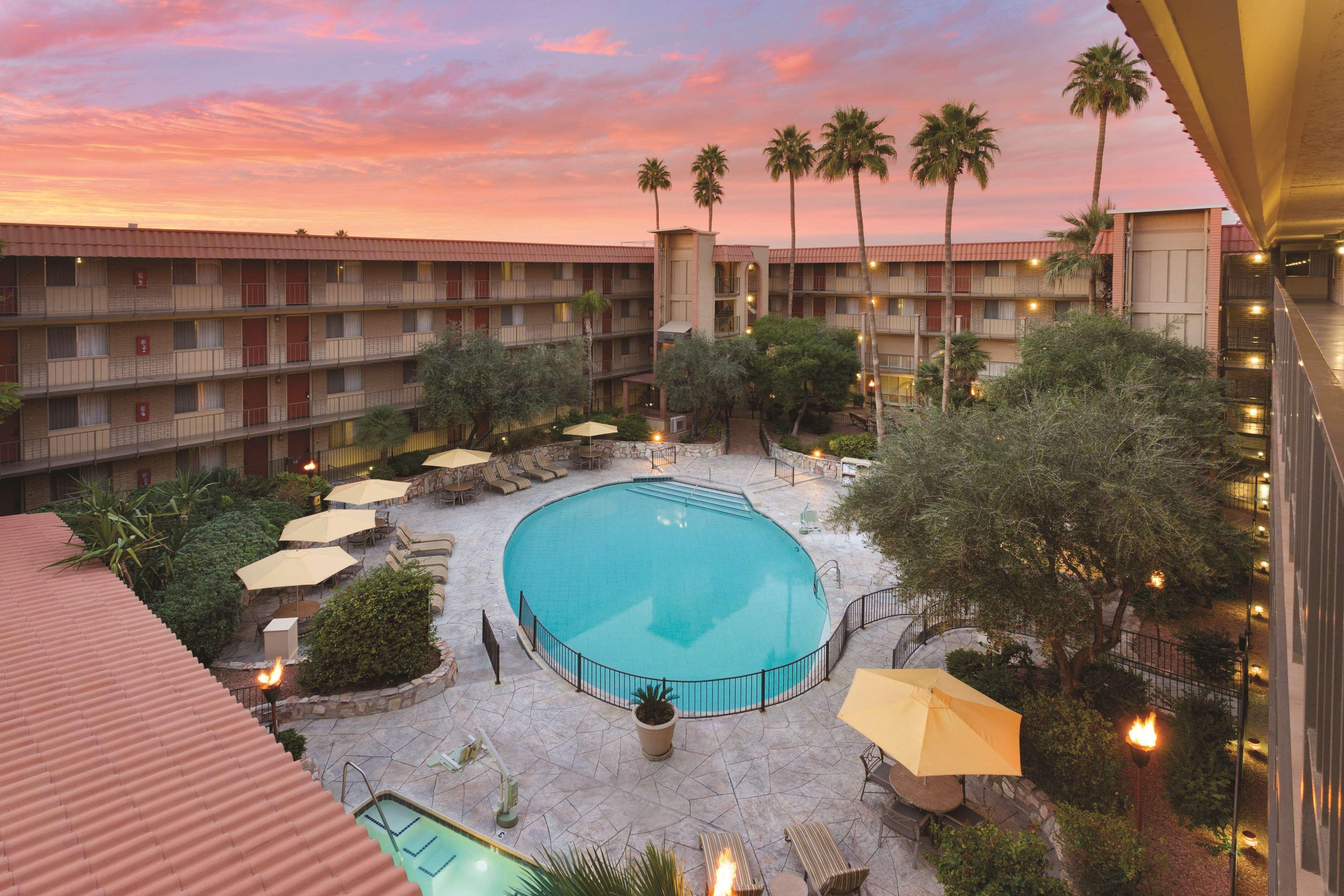 Motel 6 Phoenix, Az - Sky Harbor Экстерьер фото